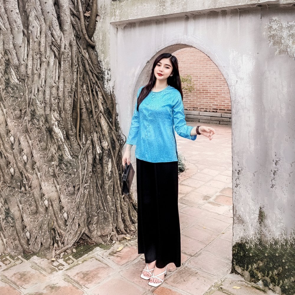 Hãy thuê ngay Set Bà Ba Cổ Tròn Hoa Chìm Xanh Dương Nhạt (Có Bigsize) tại Tiệm Nhà Bông để tỏa sáng với phong cách truyền thống tinh tế và đầy cuốn hút. Liên hệ ngay hôm nay để giữ mẫu!