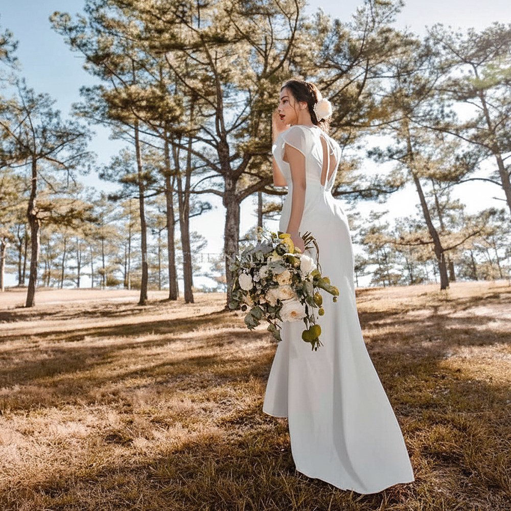 Cho Thuê Váy Dài Thân Voan Đuôi Cá THE NELLA Trắng