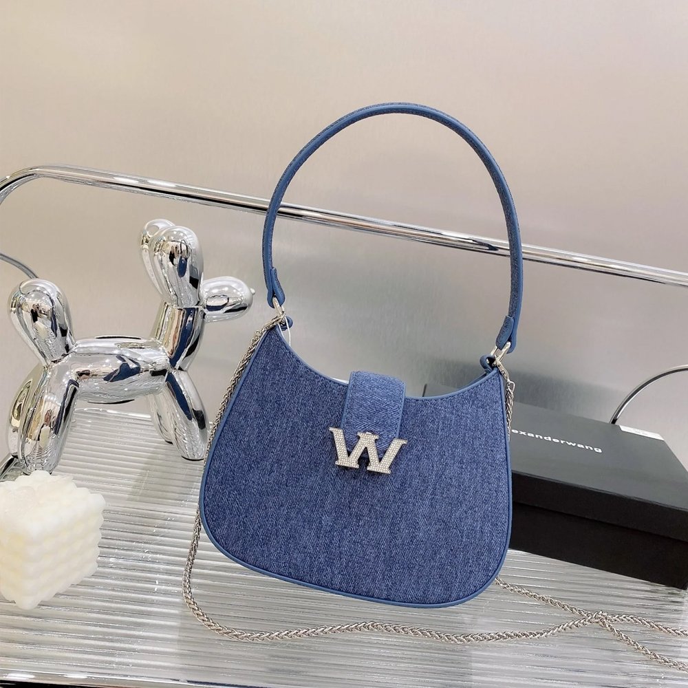 Cho Thuê Túi Wang Jeans Baguette Cá Tính – Phụ Kiện Street Style Độc Đáo