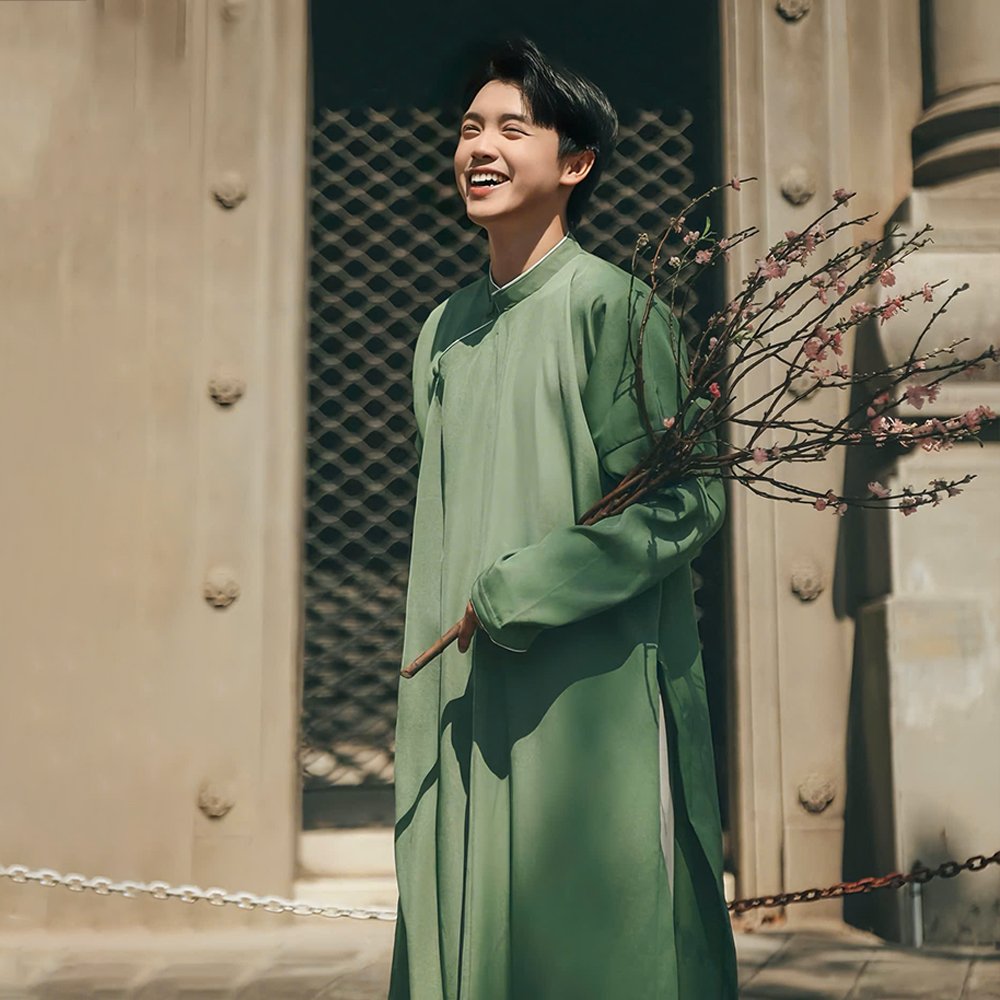 Thuê Áo Dài Ngũ Thân Nam Xanh Rêu Viền Trắng OAO | Form Cách Tân, Gấm Mềm Cao Cấp – Tiệm Nhà Bông
