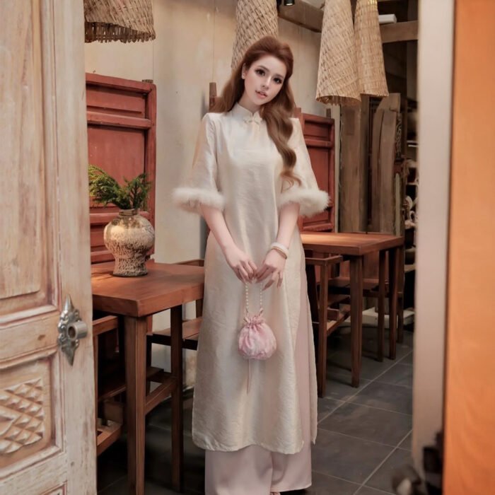 Cho Thuê Áo Dài Kem Thọ Dơi Tay Lông